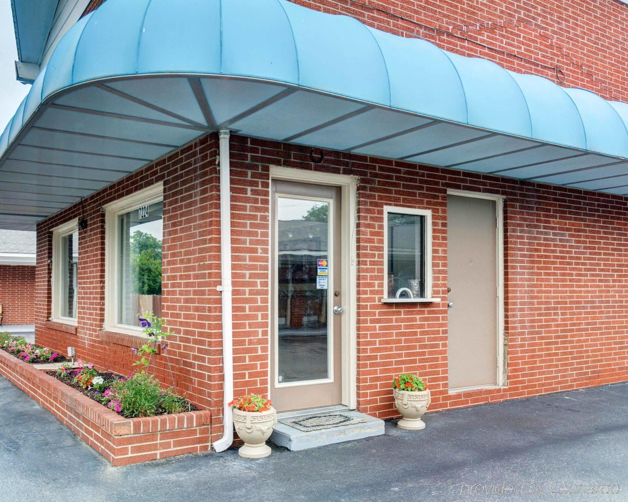 Rodeway Inn & Suites Williamsburg Esterno foto